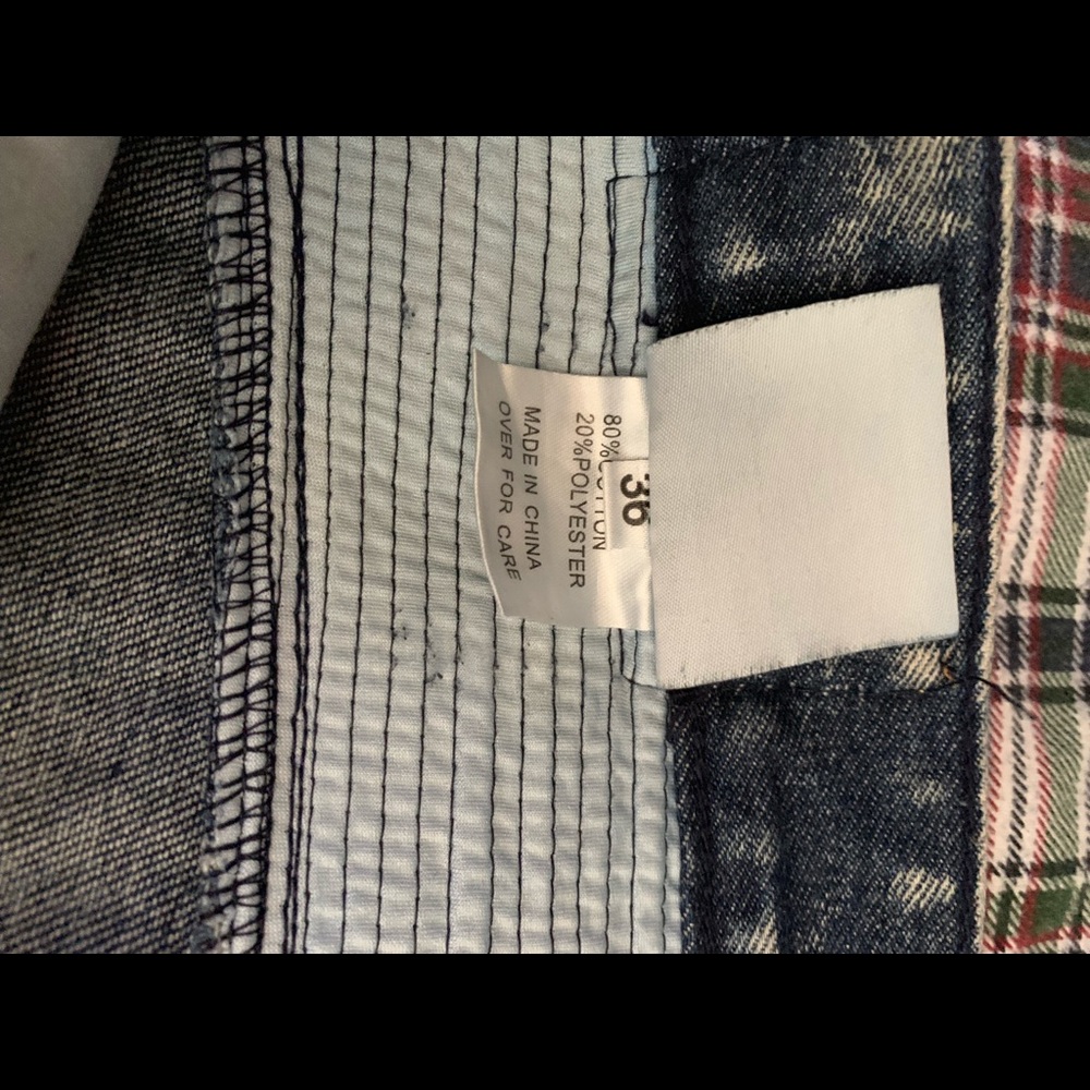 Jeans - Picture 2 of 4